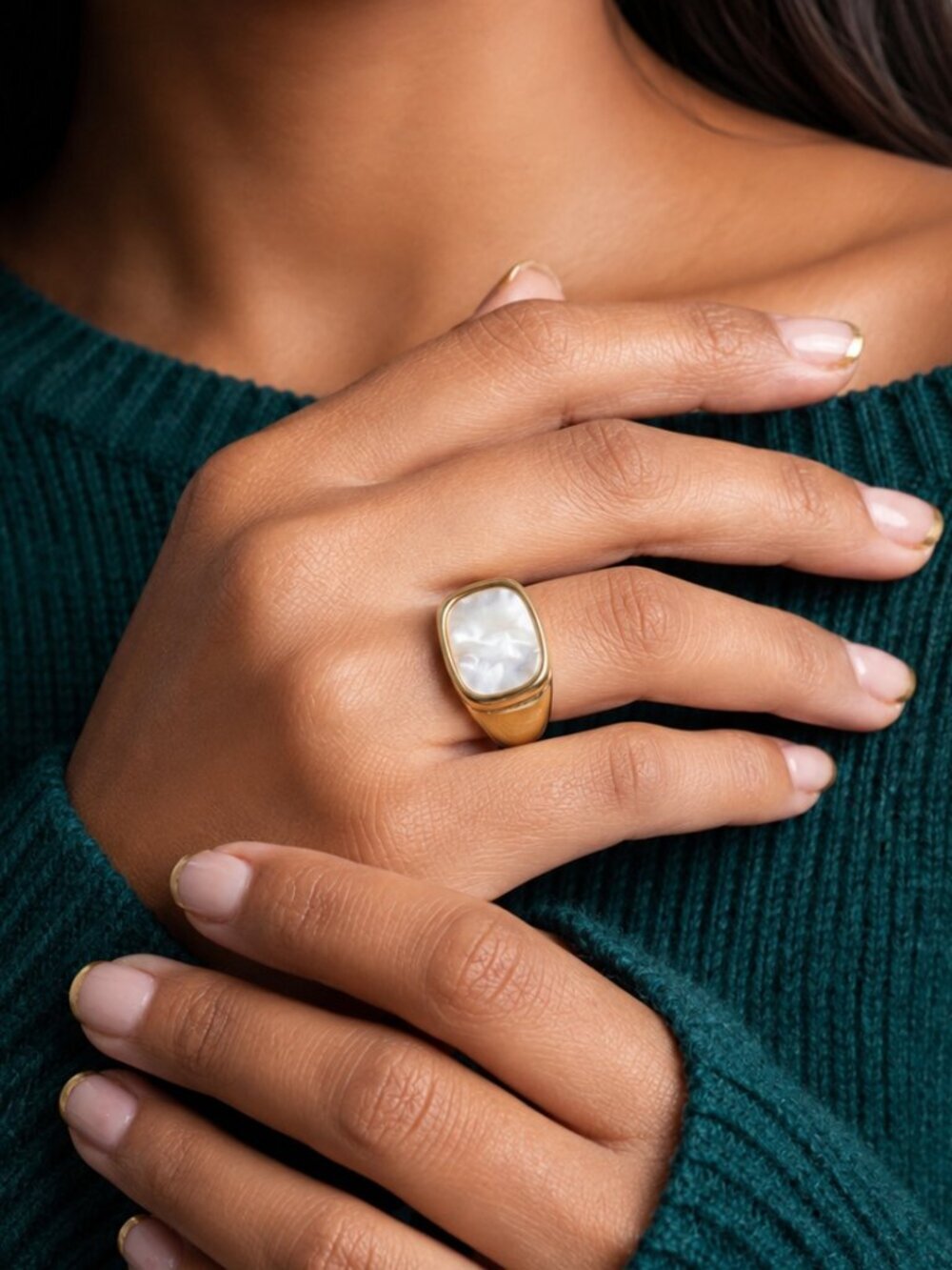 Mother of Pearl Signet Ring Chunky Gold PVD 18K Stainless Steel Old Money Size 9 - Picture 3 of 17